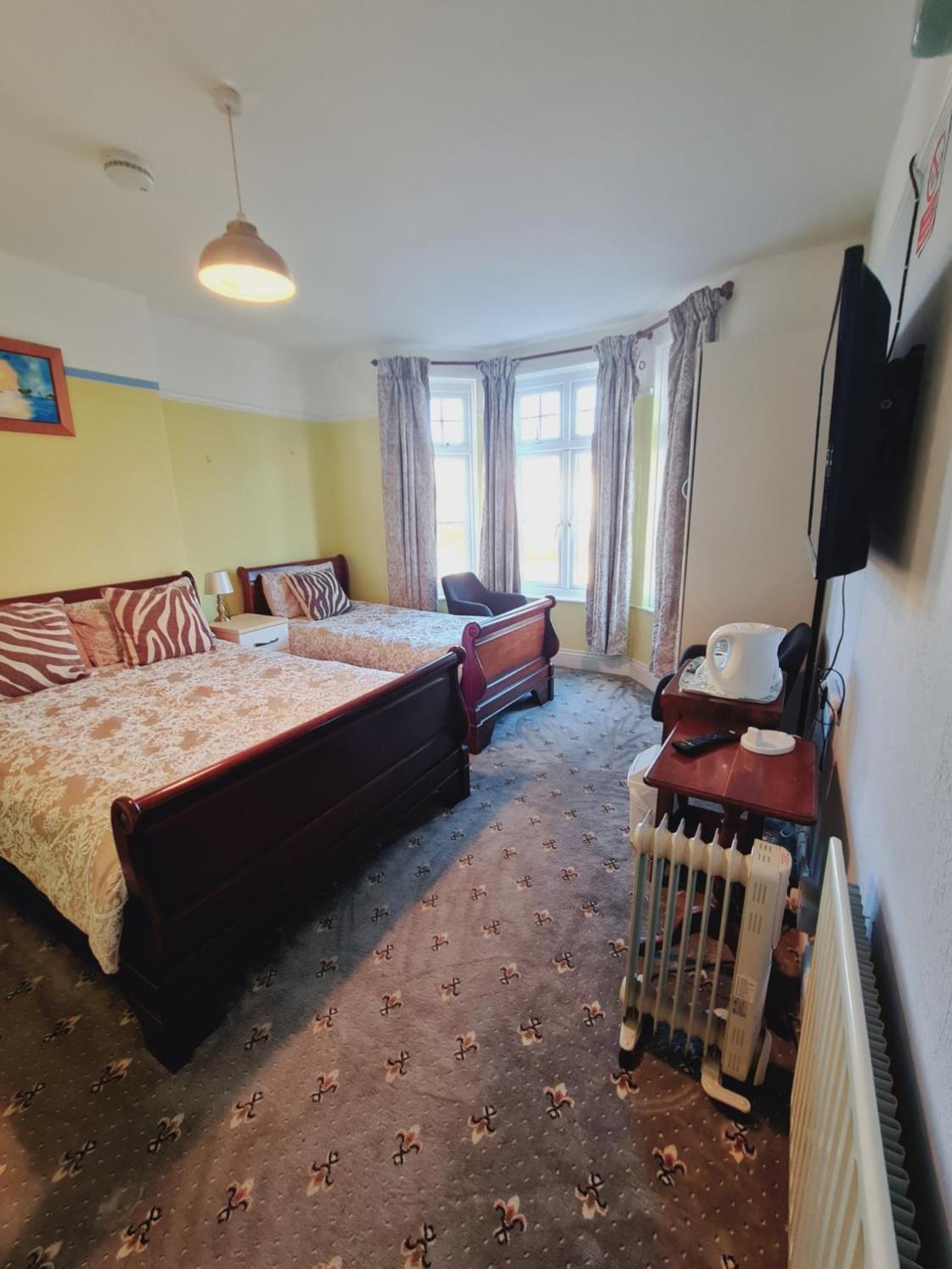 Thornbury Accommodation Burnham-on-Sea Exteriör bild